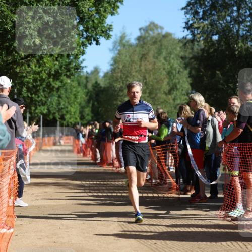 06.09.2026 - 20. Norderstedt Triathlon Mo-Foto http://msf.ph/oto/10157807 06.09.2026 10:31:46 Laufen 1238, 1238 meine-sportfotos.de