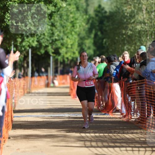 06.09.2026 - 20. Norderstedt Triathlon Mo-Foto http://msf.ph/oto/10158000 06.09.2026 10:32:38 Laufen 1238 meine-sportfotos.de