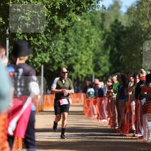 06.09.2026 - 20. Norderstedt Triathlon Mo-Foto http://msf.ph/oto/10158154 06.09.2026 10:33:47 Laufen 1211, 1211 meine-sportfotos.de