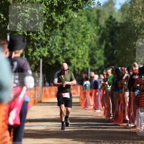 06.09.2026 - 20. Norderstedt Triathlon Mo-Foto http://msf.ph/oto/10158158 06.09.2026 10:33:47 Laufen 1211, 1211 meine-sportfotos.de