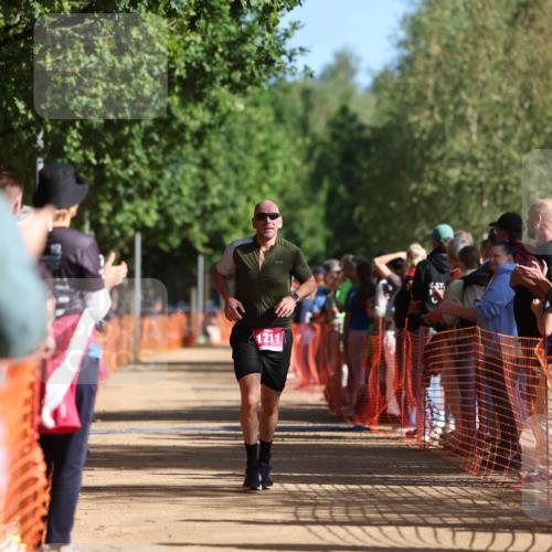 06.09.2026 - 20. Norderstedt Triathlon Mo-Foto http://msf.ph/oto/10158185 06.09.2026 10:33:50 Laufen 1211, 1211, 1211 meine-sportfotos.de