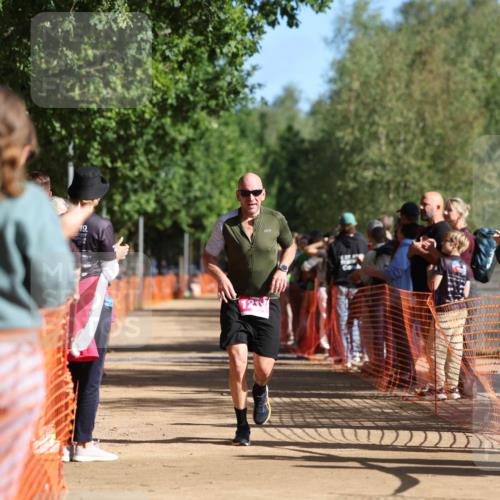 06.09.2026 - 20. Norderstedt Triathlon Mo-Foto http://msf.ph/oto/10158203 06.09.2026 10:33:52 Laufen 1211, 1211 meine-sportfotos.de