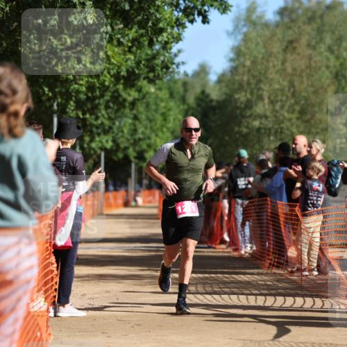 06.09.2026 - 20. Norderstedt Triathlon Mo-Foto http://msf.ph/oto/10158206 06.09.2026 10:33:52 Laufen 19, 1211, 1211 meine-sportfotos.de