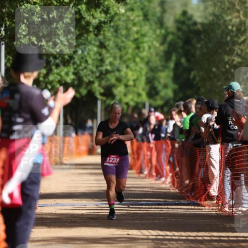 06.09.2026 - 20. Norderstedt Triathlon Mo-Foto http://msf.ph/oto/10158383 06.09.2026 10:35:09 Laufen 1233, 1233 meine-sportfotos.de