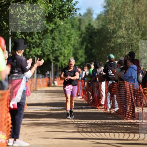06.09.2026 - 20. Norderstedt Triathlon Mo-Foto http://msf.ph/oto/10158394 06.09.2026 10:35:10 Laufen 1233, 43, 1233 meine-sportfotos.de