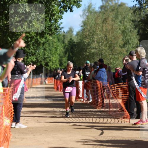 06.09.2026 - 20. Norderstedt Triathlon Mo-Foto http://msf.ph/oto/10158411 06.09.2026 10:35:12 Laufen 1233, 1233 meine-sportfotos.de