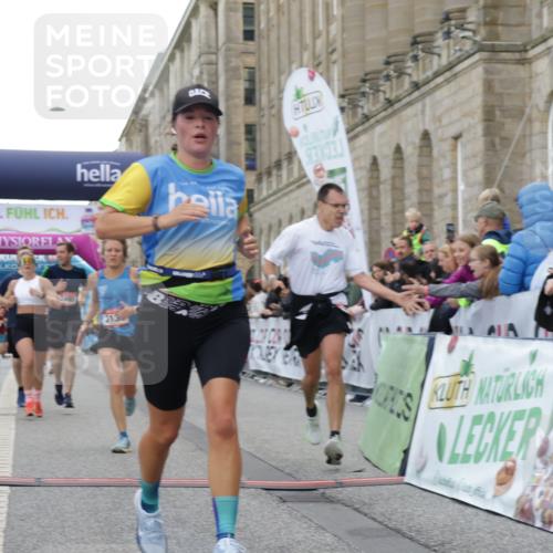 06.09.2026 - CURREX Alsterlauf Yannick Fuchs http://msf.ph/oto/10158503 06.09.2026 09:52:51 Ziel 2438, 2465, 2510, 2799, 3135, 3808, 3954, 3971, 4226, 4457, 4570, 6232, 8025, 8324 meine-sportfotos.de