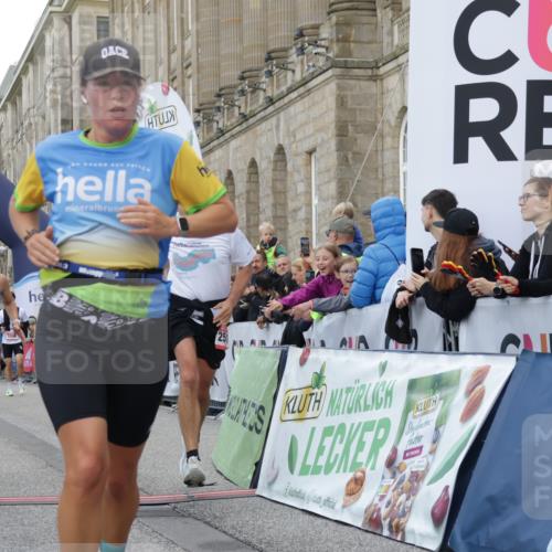 06.09.2026 - CURREX Alsterlauf Yannick Fuchs http://msf.ph/oto/10158543 06.09.2026 09:52:51 Ziel 2438, 2465, 2510, 2799, 3135, 3808, 3954, 3971, 4226, 4457, 4570, 6232, 8025, 8324 meine-sportfotos.de