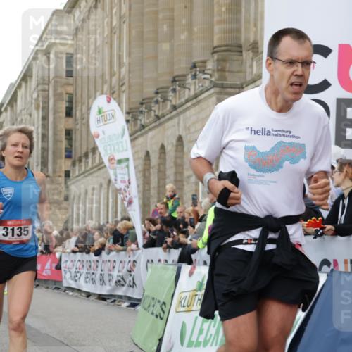 06.09.2026 - CURREX Alsterlauf Yannick Fuchs http://msf.ph/oto/10158723 06.09.2026 09:52:53 Ziel 2438, 2465, 2510, 2799, 3135, 3954, 3971, 4226, 4570, 5048, 6062, 6232, 8025, 8324 meine-sportfotos.de
