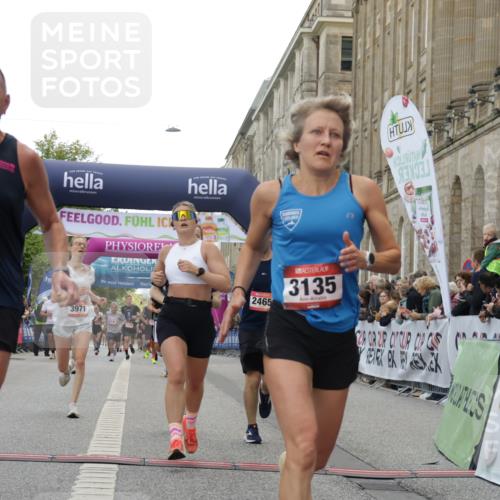 06.09.2026 - CURREX Alsterlauf Yannick Fuchs http://msf.ph/oto/10158769 06.09.2026 09:52:53 Ziel 2438, 2465, 2510, 2799, 3135, 3954, 3971, 4226, 4570, 5048, 6062, 6232, 8025, 8324 meine-sportfotos.de