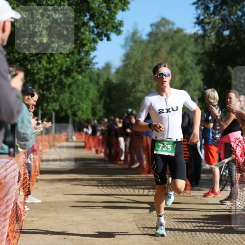 06.09.2026 - 20. Norderstedt Triathlon Mo-Foto http://msf.ph/oto/10158796 06.09.2026 10:36:50 Laufen 2, 735, 735 meine-sportfotos.de