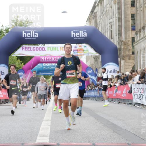 06.09.2026 - CURREX Alsterlauf Yannick Fuchs http://msf.ph/oto/10159176 06.09.2026 09:52:57 Ziel 2336, 2438, 2465, 2510, 3135, 3594, 3954, 3971, 4226, 4329, 4570, 4780, 4781, 5048, 5522, 6062, 6141, 6232, 6314, 8025, 8324 meine-sportfotos.de