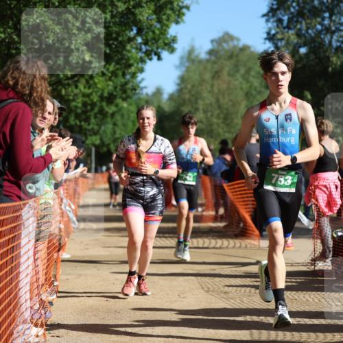 06.09.2026 - 20. Norderstedt Triathlon Mo-Foto http://msf.ph/oto/10159571 06.09.2026 10:38:51 Laufen 753, 729, 740, 742, 744, 753, 1214, 1214 meine-sportfotos.de
