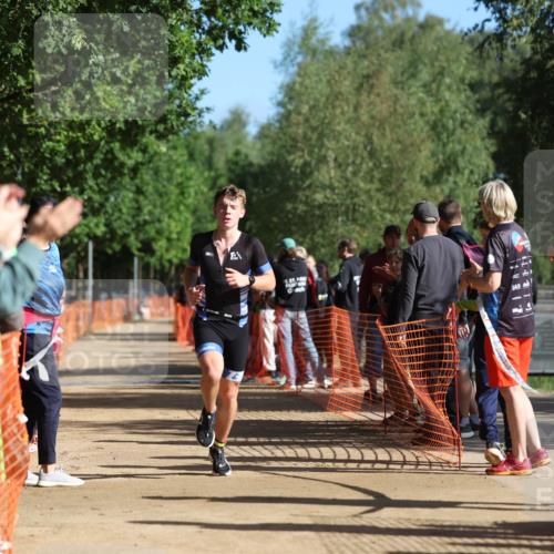 06.09.2026 - 20. Norderstedt Triathlon Mo-Foto http://msf.ph/oto/10159676 06.09.2026 10:39:05 Laufen 736, 1510, 1510 meine-sportfotos.de