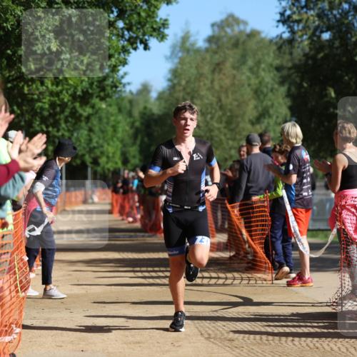 06.09.2026 - 20. Norderstedt Triathlon Mo-Foto http://msf.ph/oto/10159692 06.09.2026 10:39:06 Laufen 736, 1510, 1510 meine-sportfotos.de