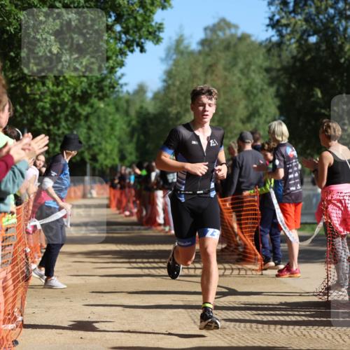 06.09.2026 - 20. Norderstedt Triathlon Mo-Foto http://msf.ph/oto/10159697 06.09.2026 10:39:07 Laufen 736, 1510, 1510 meine-sportfotos.de