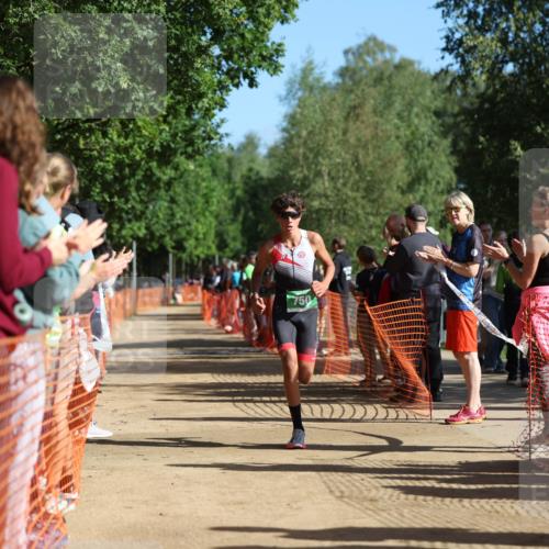 06.09.2026 - 20. Norderstedt Triathlon Mo-Foto http://msf.ph/oto/10159726 06.09.2026 10:39:19 Laufen 750, 750 meine-sportfotos.de