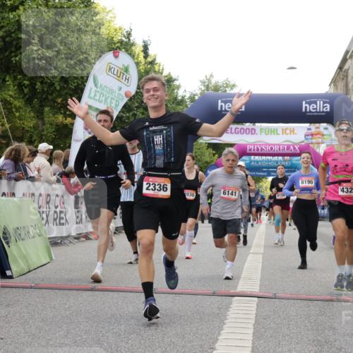 06.09.2026 - CURREX Alsterlauf Yannick Fuchs http://msf.ph/oto/10159819 06.09.2026 09:53:01 Ziel 2336, 2438, 2464, 2465, 2930, 3594, 3913, 3954, 3971, 4329, 4780, 4781, 5048, 5253, 5522, 6062, 6141, 6156, 6314, 8025, 8190, 8334 meine-sportfotos.de