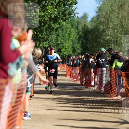 06.09.2026 - 20. Norderstedt Triathlon Mo-Foto http://msf.ph/oto/10159955 06.09.2026 10:40:46 Laufen 1498, 702, 705 meine-sportfotos.de