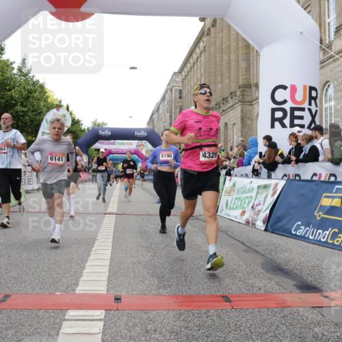 06.09.2026 - CURREX Alsterlauf Yannick Fuchs http://msf.ph/oto/10160175 06.09.2026 09:53:03 Ziel 2336, 2464, 2930, 3594, 3913, 4269, 4329, 4780, 4781, 5048, 5202, 5253, 5522, 6062, 6141, 6156, 6314, 8190, 8334 meine-sportfotos.de