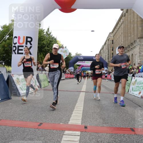 06.09.2026 - CURREX Alsterlauf Yannick Fuchs http://msf.ph/oto/10160732 06.09.2026 09:53:05 Ziel 2336, 2464, 2930, 3594, 3913, 4269, 4329, 4336, 4539, 4760, 4780, 4781, 5202, 5253, 5522, 6062, 6141, 6156, 6314, 8190, 8334 meine-sportfotos.de