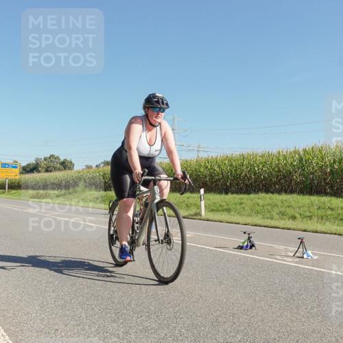 06.09.2026 - 20. Norderstedt Triathlon Michael Burmester http://msf.ph/oto/10160760 06.09.2026 10:32:12 Radfahren 1201, 1215, 1226 meine-sportfotos.de