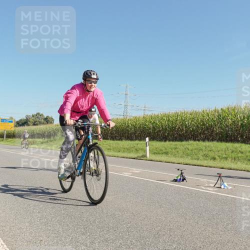 06.09.2026 - 20. Norderstedt Triathlon Michael Burmester http://msf.ph/oto/10160811 06.09.2026 10:33:32 Radfahren 735, 1214, 1227 meine-sportfotos.de