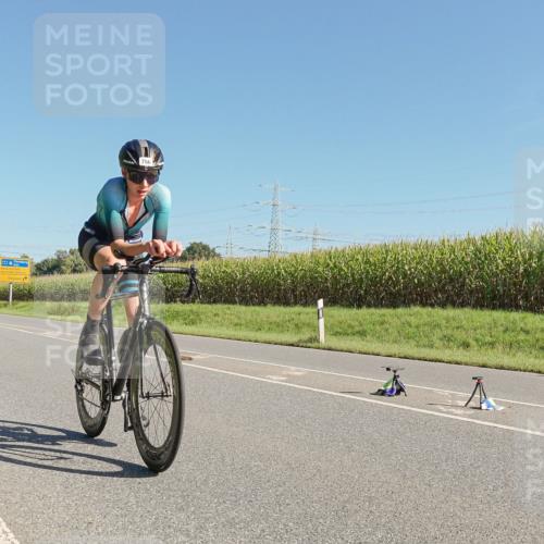 06.09.2026 - 20. Norderstedt Triathlon Michael Burmester http://msf.ph/oto/10160833 06.09.2026 10:33:55 Radfahren 718, 756 meine-sportfotos.de