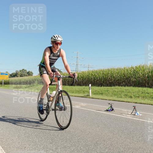06.09.2026 - 20. Norderstedt Triathlon Michael Burmester http://msf.ph/oto/10160855 06.09.2026 10:35:15 Radfahren 729, 742 meine-sportfotos.de
