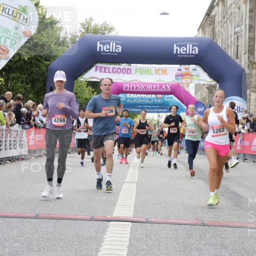 06.09.2026 - CURREX Alsterlauf Yannick Fuchs http://msf.ph/oto/10161004 06.09.2026 09:53:07 Ziel 2336, 2464, 2704, 2930, 3594, 3913, 4269, 4305, 4329, 4336, 4465, 4539, 4760, 5202, 5253, 5522, 5681, 5935, 6141, 6156, 6314, 8190, 8334 meine-sportfotos.de