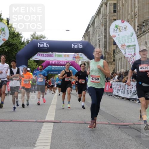 06.09.2026 - CURREX Alsterlauf Yannick Fuchs http://msf.ph/oto/10161658 06.09.2026 09:53:10 Ziel 2464, 2704, 2930, 3913, 4269, 4305, 4336, 4465, 4539, 4707, 4708, 4760, 5202, 5253, 5681, 5886, 5935, 6156, 8190, 8334 meine-sportfotos.de