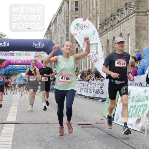 06.09.2026 - CURREX Alsterlauf Yannick Fuchs http://msf.ph/oto/10161705 06.09.2026 09:53:11 Ziel 2704, 3913, 4269, 4305, 4336, 4465, 4539, 4707, 4708, 4760, 5202, 5253, 5681, 5886, 5935, 6156, 8230, 8334 meine-sportfotos.de