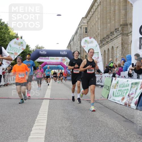 06.09.2026 - CURREX Alsterlauf Yannick Fuchs http://msf.ph/oto/10162137 06.09.2026 09:53:12 Ziel 2704, 3913, 4269, 4305, 4336, 4465, 4539, 4707, 4708, 4760, 5202, 5253, 5681, 5886, 5935, 6156, 8230, 8334 meine-sportfotos.de