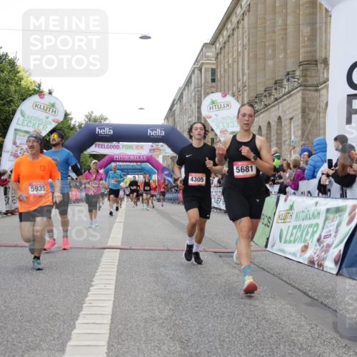 06.09.2026 - CURREX Alsterlauf Yannick Fuchs http://msf.ph/oto/10162212 06.09.2026 09:53:13 Ziel 2704, 4269, 4305, 4336, 4465, 4539, 4584, 4623, 4707, 4708, 4760, 4833, 5202, 5681, 5886, 5935, 8230, 8340 meine-sportfotos.de
