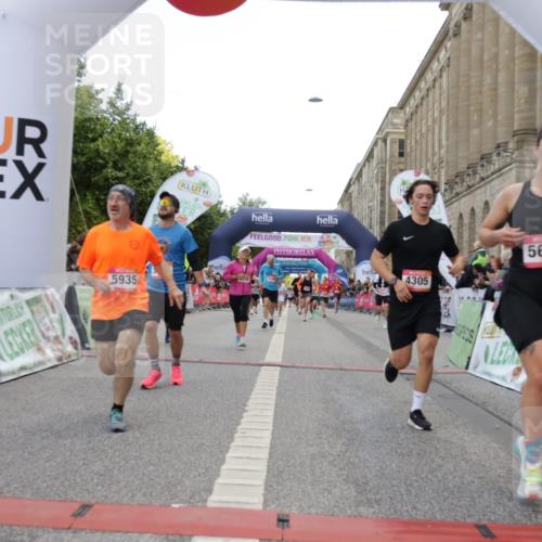 06.09.2026 - CURREX Alsterlauf Yannick Fuchs http://msf.ph/oto/10162343 06.09.2026 09:53:13 Ziel 2704, 4269, 4305, 4336, 4465, 4539, 4584, 4623, 4707, 4708, 4760, 4833, 5202, 5681, 5886, 5935, 8230, 8340 meine-sportfotos.de