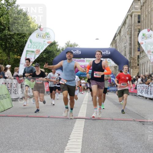 06.09.2026 - CURREX Alsterlauf Yannick Fuchs http://msf.ph/oto/10163231 06.09.2026 09:53:17 Ziel 2036, 2460, 2554, 2704, 3087, 3395, 3396, 4305, 4465, 4539, 4584, 4623, 4707, 4708, 4760, 4833, 4991, 5681, 5886, 5935, 5983, 8173, 8187, 8230, 8340 meine-sportfotos.de