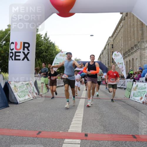 06.09.2026 - CURREX Alsterlauf Yannick Fuchs http://msf.ph/oto/10163480 06.09.2026 09:53:18 Ziel 2036, 2460, 2554, 2704, 3065, 3087, 3395, 3396, 4305, 4465, 4584, 4623, 4707, 4708, 4833, 4991, 5681, 5886, 5935, 5983, 8173, 8187, 8230, 8340 meine-sportfotos.de