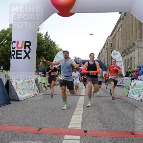 06.09.2026 - CURREX Alsterlauf Yannick Fuchs http://msf.ph/oto/10163514 06.09.2026 09:53:18 Ziel 2036, 2460, 2554, 2704, 3065, 3087, 3395, 3396, 4305, 4465, 4584, 4623, 4707, 4708, 4833, 4991, 5681, 5886, 5935, 5983, 8173, 8187, 8230, 8340 meine-sportfotos.de