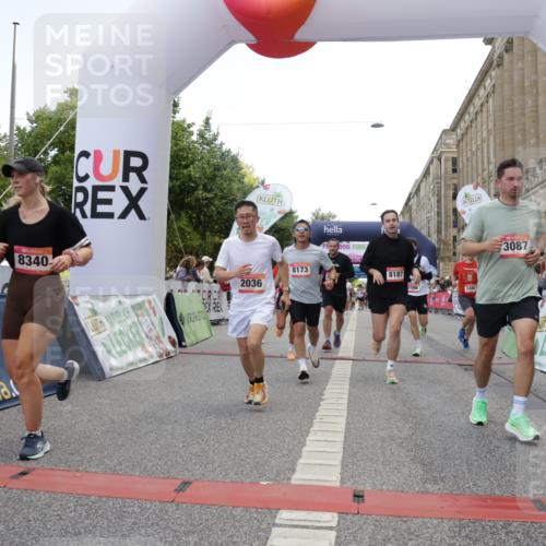 06.09.2026 - CURREX Alsterlauf Yannick Fuchs http://msf.ph/oto/10163872 06.09.2026 09:53:20 Ziel 2036, 2460, 2554, 2561, 3065, 3087, 3395, 3396, 4584, 4623, 4707, 4708, 4833, 4991, 5133, 5886, 5983, 8173, 8187, 8230, 8340 meine-sportfotos.de