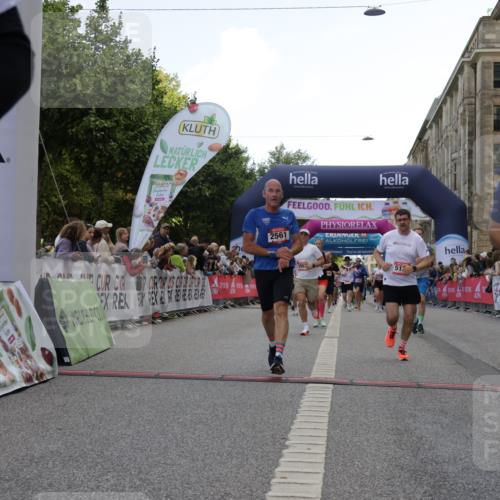 06.09.2026 - CURREX Alsterlauf Yannick Fuchs http://msf.ph/oto/10164555 06.09.2026 09:53:24 Ziel 2036, 2460, 2536, 2554, 2561, 3065, 3087, 3395, 3396, 3953, 4584, 4623, 4749, 4808, 4833, 4991, 5133, 5983, 8173, 8187, 8340 meine-sportfotos.de
