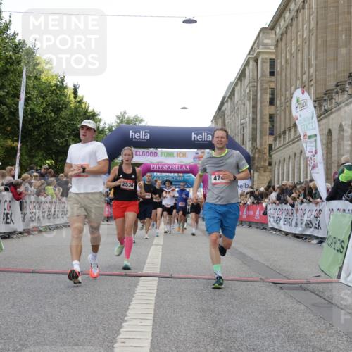 06.09.2026 - CURREX Alsterlauf Yannick Fuchs http://msf.ph/oto/10165176 06.09.2026 09:53:26 Ziel 2036, 2460, 2536, 2554, 2561, 2766, 3065, 3087, 3395, 3396, 3531, 3953, 4620, 4749, 4808, 4991, 5133, 5983, 8173, 8187 meine-sportfotos.de