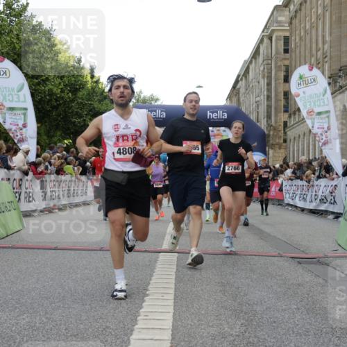 06.09.2026 - CURREX Alsterlauf Yannick Fuchs http://msf.ph/oto/10165920 06.09.2026 09:53:30 Ziel 2536, 2561, 2666, 2766, 2782, 3065, 3205, 3531, 3953, 4572, 4620, 4749, 4808, 4937, 4945, 4980, 5029, 5133, 5546, 5656, 5822, 5839, 6455, 8006, 8133 meine-sportfotos.de