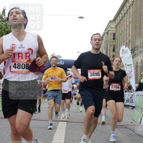 06.09.2026 - CURREX Alsterlauf Yannick Fuchs http://msf.ph/oto/10166096 06.09.2026 09:53:31 Ziel 2536, 2561, 2666, 2766, 2782, 3205, 3531, 3953, 4572, 4620, 4749, 4808, 4937, 4945, 4980, 5029, 5133, 5236, 5546, 5656, 5822, 5839, 6372, 6455, 8006, 8133, 8135 meine-sportfotos.de