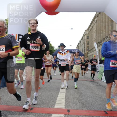 06.09.2026 - CURREX Alsterlauf Yannick Fuchs http://msf.ph/oto/10166657 06.09.2026 09:53:34 Ziel 2536, 2666, 2766, 2782, 3205, 3458, 3531, 3953, 4082, 4283, 4572, 4620, 4749, 4797, 4808, 4832, 4937, 4945, 4980, 5029, 5110, 5236, 5446, 5546, 5656, 5782, 5822, 5839, 6372, 6455, 8006, 8133, 8135 meine-sportfotos.de