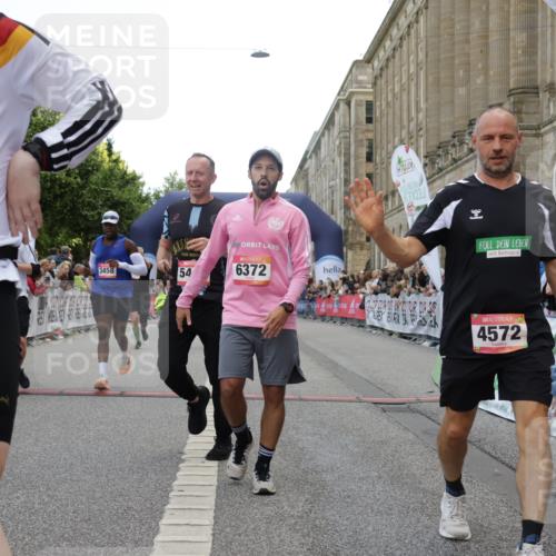 06.09.2026 - CURREX Alsterlauf Yannick Fuchs http://msf.ph/oto/10167199 06.09.2026 09:53:38 Ziel 2666, 2782, 3205, 3458, 3531, 3964, 4082, 4283, 4572, 4620, 4797, 4832, 4937, 4945, 4980, 5029, 5110, 5119, 5236, 5446, 5546, 5590, 5656, 5782, 5822, 5839, 6372, 6455, 8006, 8133, 8135 meine-sportfotos.de