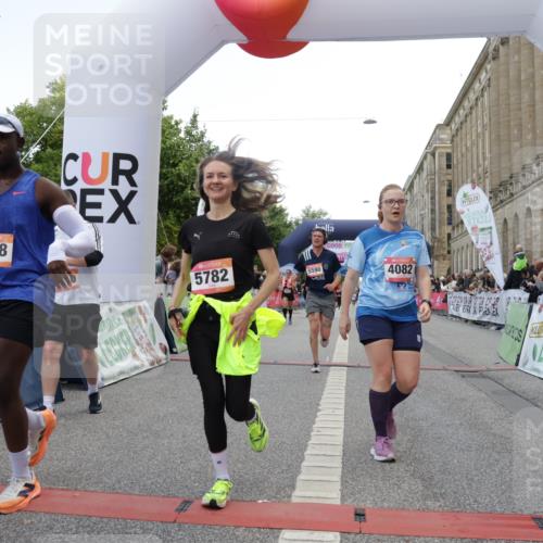 06.09.2026 - CURREX Alsterlauf Yannick Fuchs http://msf.ph/oto/10167756 06.09.2026 09:53:41 Ziel 2537, 2782, 3458, 3661, 3964, 4082, 4283, 4571, 4572, 4797, 4832, 4937, 5110, 5119, 5236, 5446, 5483, 5590, 5656, 5782, 6372, 6455, 6477, 8133, 8135 meine-sportfotos.de