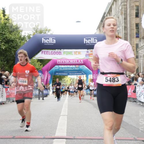 06.09.2026 - CURREX Alsterlauf Yannick Fuchs http://msf.ph/oto/10168406 06.09.2026 09:53:46 Ziel 2537, 3661, 3964, 4571, 4617, 5119, 5483, 5590, 5782, 5884, 6477 meine-sportfotos.de