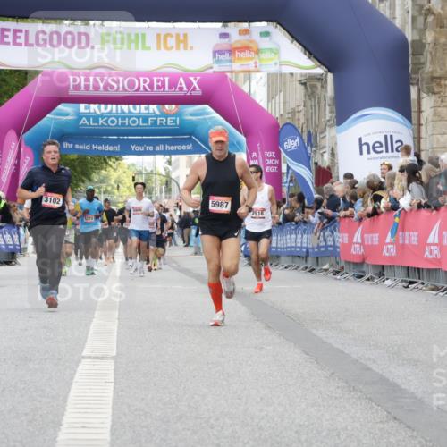 06.09.2026 - CURREX Alsterlauf Yannick Fuchs http://msf.ph/oto/10168619 06.09.2026 09:53:49 Ziel 2537, 3102, 3661, 4571, 4617, 5483, 5884, 5987, 6477 meine-sportfotos.de