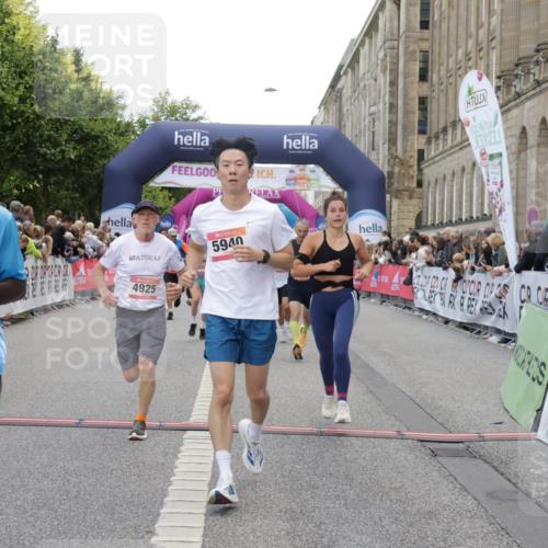 06.09.2026 - CURREX Alsterlauf Yannick Fuchs http://msf.ph/oto/10174543 06.09.2026 09:54:01 Ziel 2309, 2347, 2518, 3231, 3334, 3556, 3852, 4801, 4803, 4925, 4965, 5273, 5940, 6125, 6234, 8299 meine-sportfotos.de