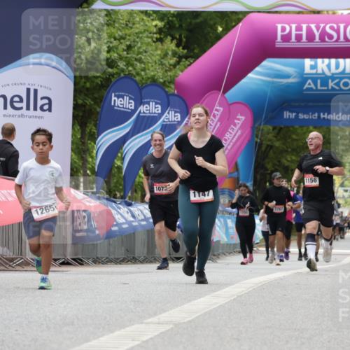 06.09.2026 - CURREX Alsterlauf Yannick Fuchs http://msf.ph/oto/10174664 06.09.2026 12:01:24 Ziel 1026, 1243 meine-sportfotos.de